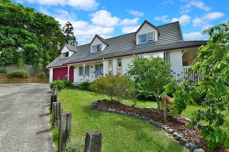Photo of property in 7 Amberly Rise, Helensville, 0800