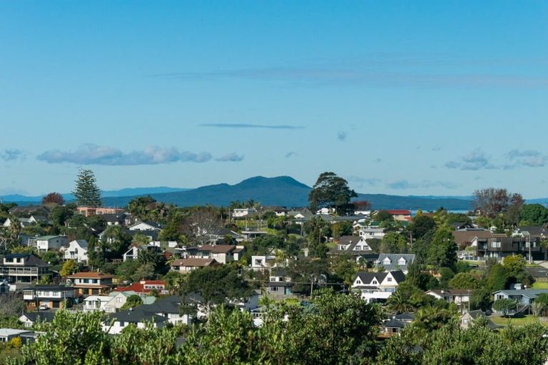 Photo of property in 54 Caldera Drive, Long Bay, Auckland, 0630