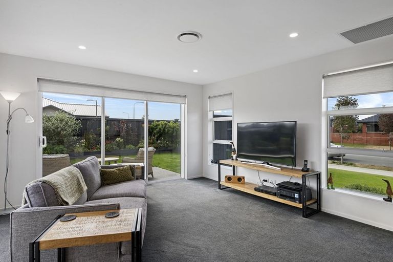 Photo of property in 19 Lemonwood Drive, Rolleston, 7615