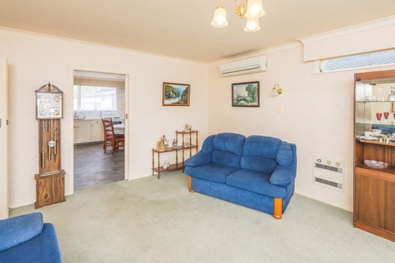 Photo of property in 4/5 Saint Leonard Street, Saint Johns Hill, Whanganui, 4501