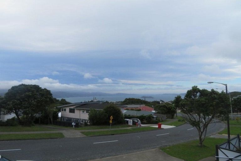 Photo of property in 231 Dowse Drive, Maungaraki, Lower Hutt, 5010