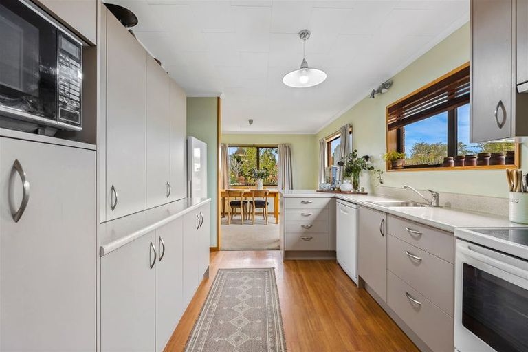 Photo of property in 9 Sawtell Place, Northcote, Christchurch, 8052