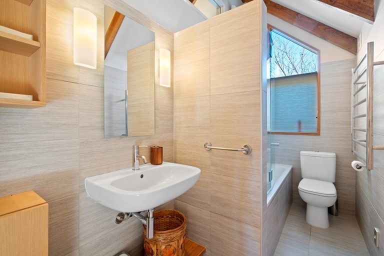 Photo of property in 127 Hunter Crescent, Wanaka, 9305