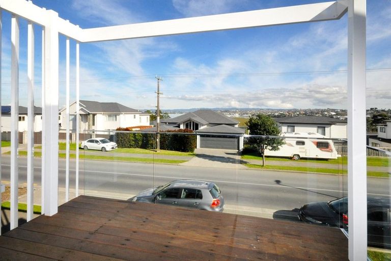 Photo of property in 25/1 Scott Road, Hobsonville, Auckland, 0616