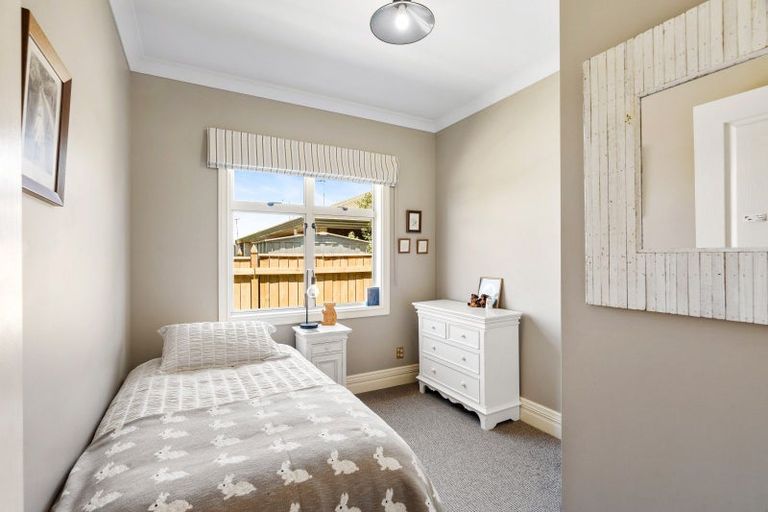 Photo of property in 15 Ross Place, Greenmeadows, Napier, 4112