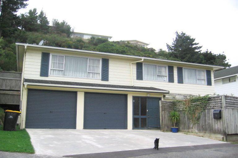 Photo of property in 16 Stonefield Place, Johnsonville, Wellington, 6037