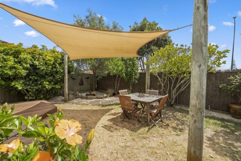 Photo of property in 22 Wairakei Avenue, Papamoa Beach, Papamoa, 3118