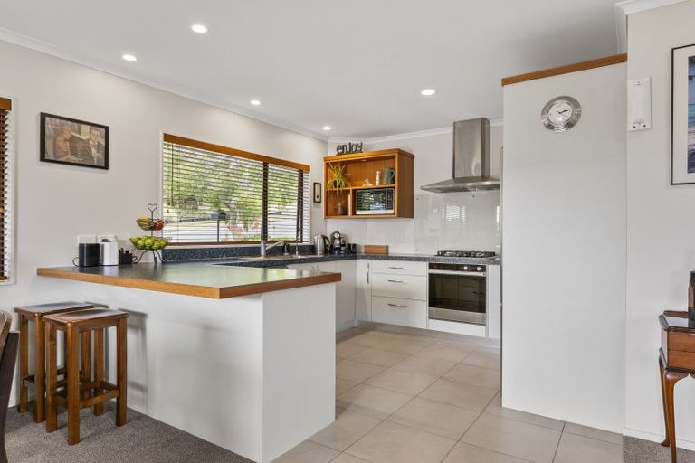 Photo of property in 203 Heta Road, Merrilands, New Plymouth, 4312