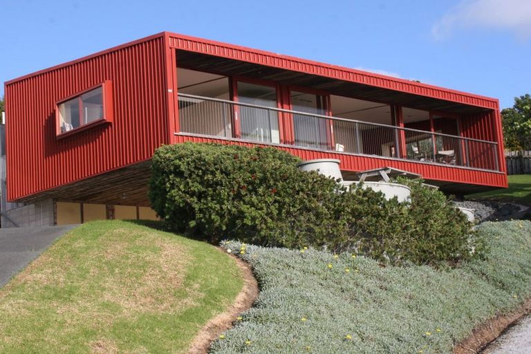Photo of property in 41 Seaview Road, Cable Bay, 0420