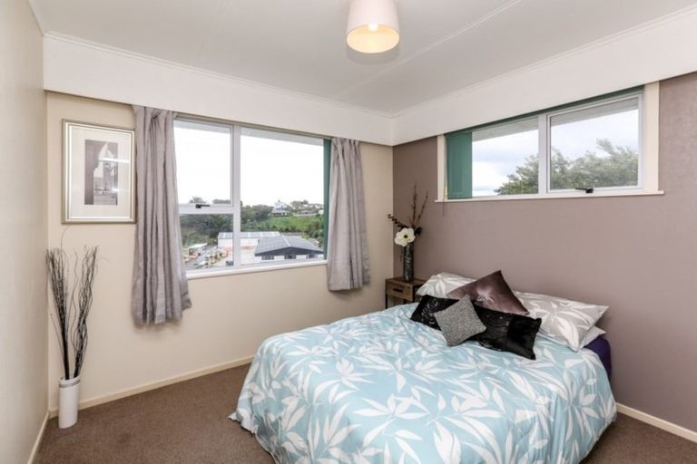 Photo of property in 181 Seaview Road, Westown, New Plymouth, 4310