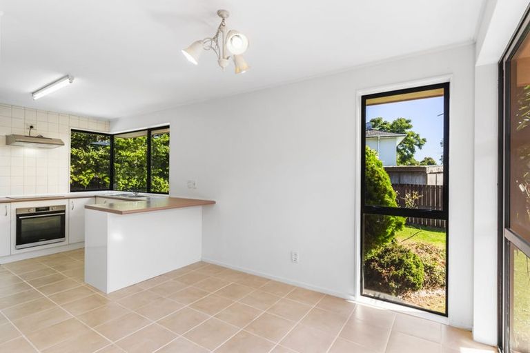 Photo of property in 183b Walter Strevens Drive, Conifer Grove, Takanini, 2112