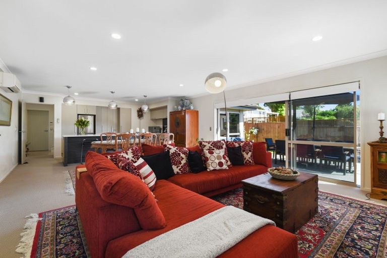 Photo of property in 117b Kawaha Point Road, Kawaha Point, Rotorua, 3010