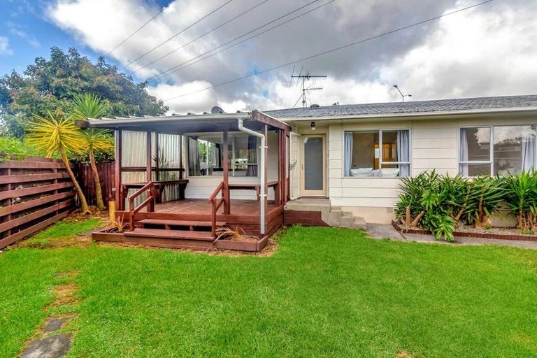 Photo of property in 1/29 Kindergarten Drive, Conifer Grove, Takanini, 2112