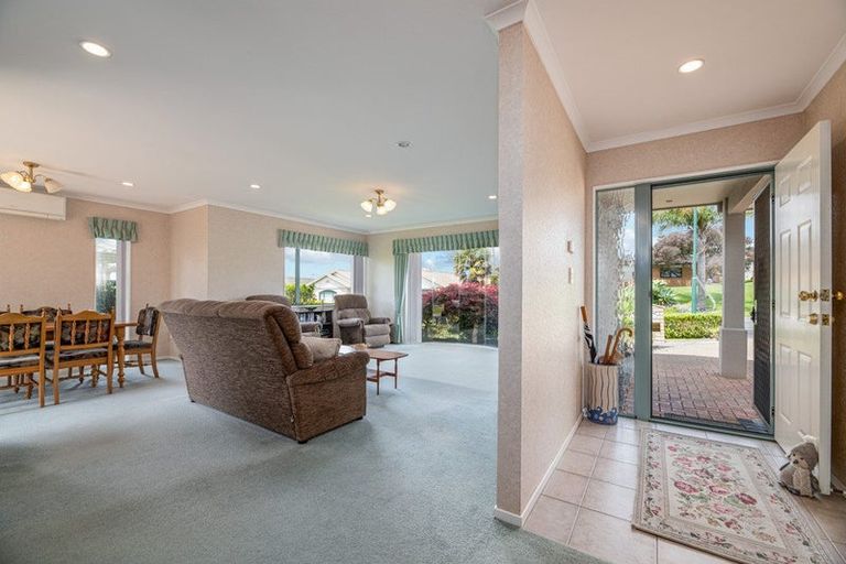 Photo of property in 9 Amesbury Rise, Henderson, Auckland, 0612
