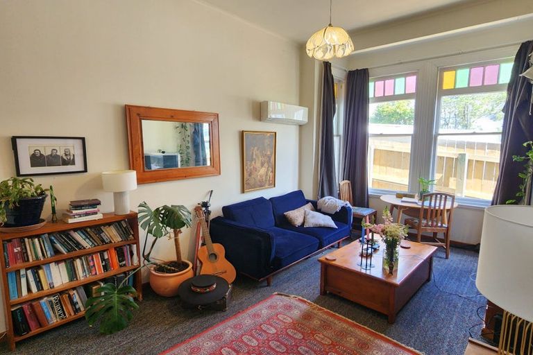 Photo of property in 9 Brougham Street, Mount Victoria, Wellington, 6011