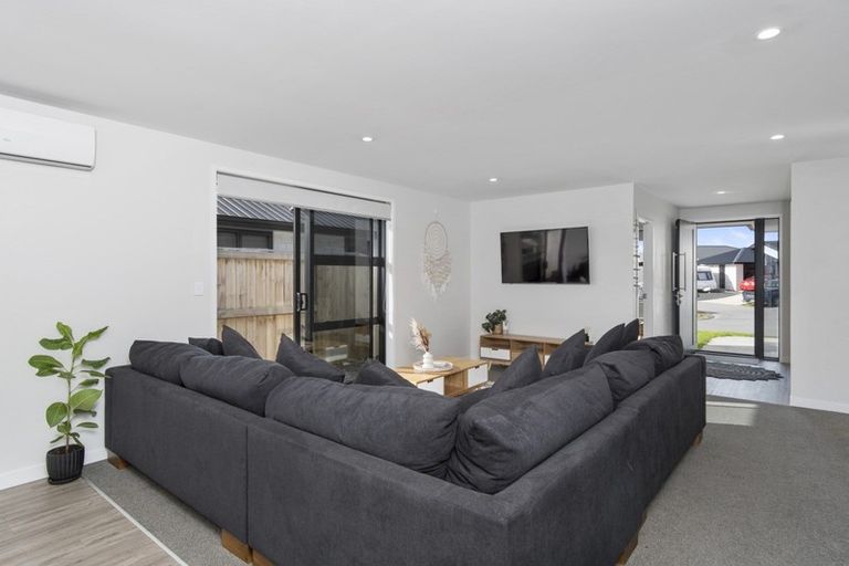 Photo of property in 55 Taioma Close, Papamoa, 3118