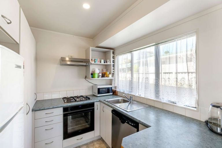 Photo of property in 108a Brightside Road, Stanmore Bay, Whangaparaoa, 0932