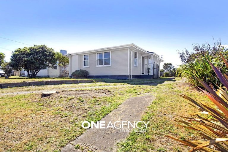 Photo of property in 95 Te Pene Avenue, Titahi Bay, Porirua, 5022