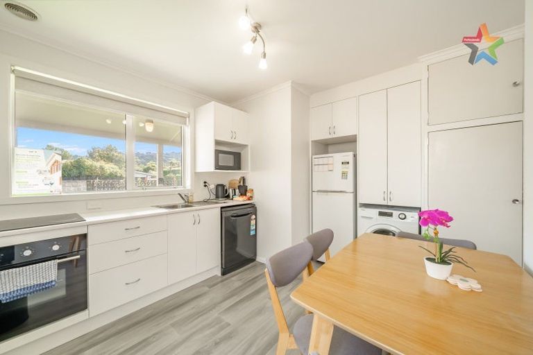 Photo of property in 120 Kings Crescent, Hutt Central, Lower Hutt, 5010