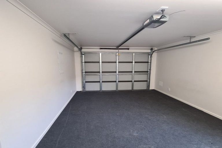 Photo of property in 28 Manor Park Road, Manor Park, Lower Hutt, 5019