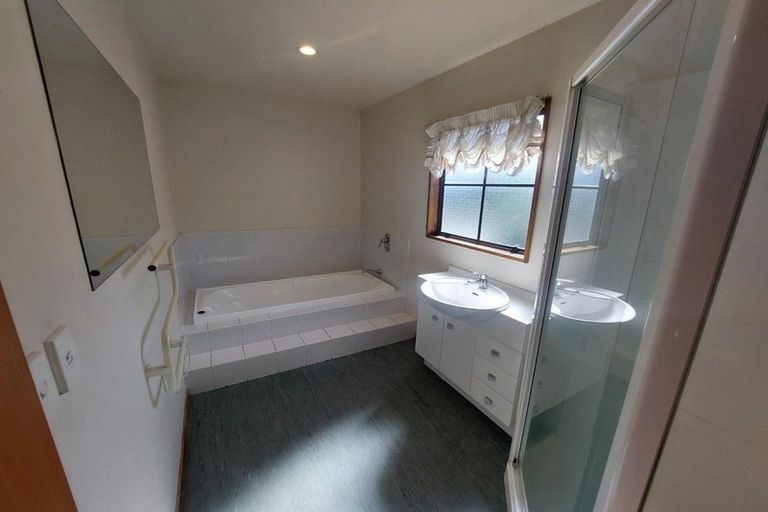 Photo of property in 9a Kilmarnock Street, Riccarton, Christchurch, 8011