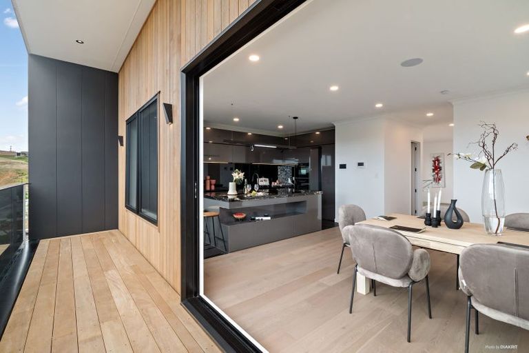 Photo of property in 58 Matangi View Drive, Orewa, 0931