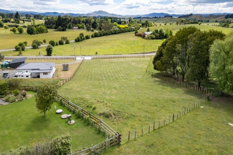 Photo of property in 8 Homewood Road, Waipawa, 4277