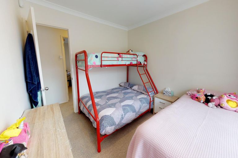 Photo of property in 1/2 Calluna Crescent, Totara Heights, Auckland, 2105