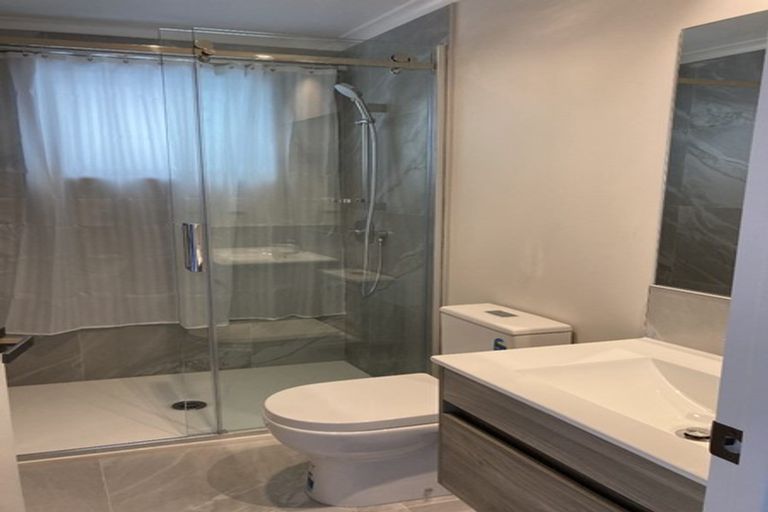 Photo of property in 1/66 Swanson Road, Henderson, Auckland, 0610