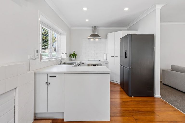 Photo of property in 1/26 Queen Street, Papakura, 2110