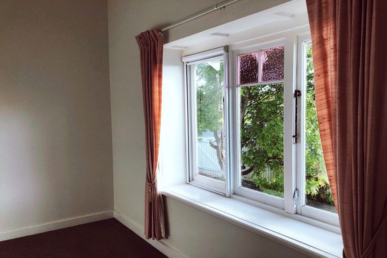 Photo of property in 15a Watea Road, Torbay, Auckland, 0630