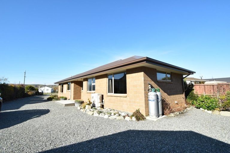 Photo of property in 95 Bledisloe Street, Kurow, 9435