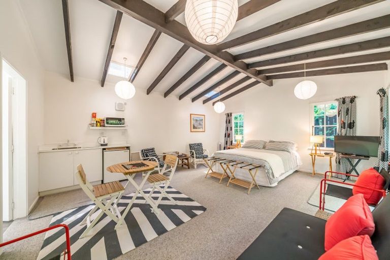 Photo of property in 9 Chatsworth Road, Silverstream, Upper Hutt, 5019