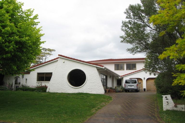 Photo of property in 3 Cumbrian Place, Conifer Grove, Takanini, 2112