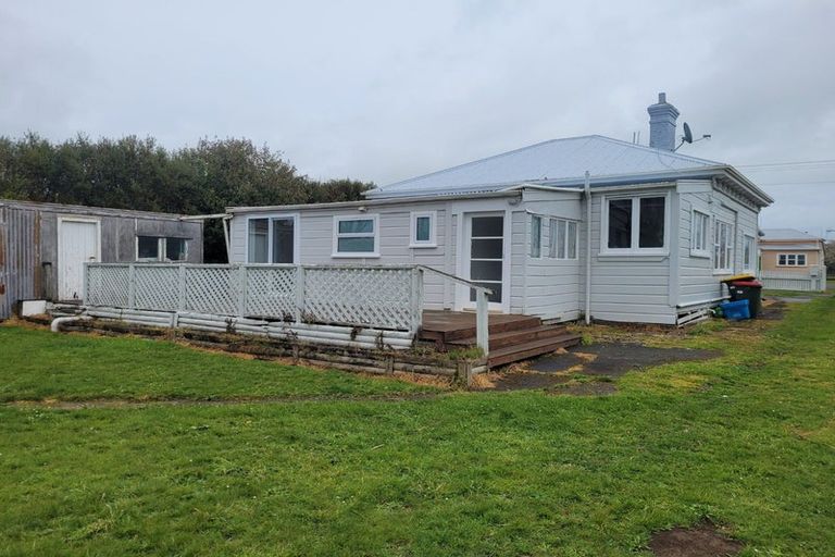 Photo of property in 6 Julian Street, Eltham, 4322