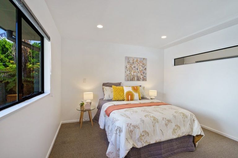 Photo of property in 18 Makora Road, Otaihanga, Paraparaumu, 5036