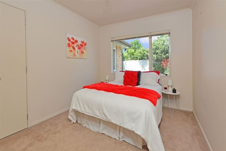 Photo of property in 6 Lantern Court, Henderson, Auckland, 0612