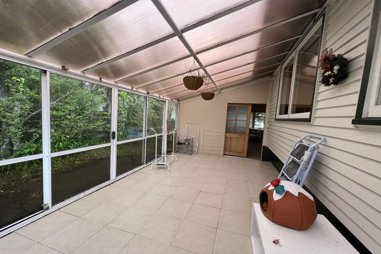 Photo of property in 56 Universal Drive, Henderson, Auckland, 0610