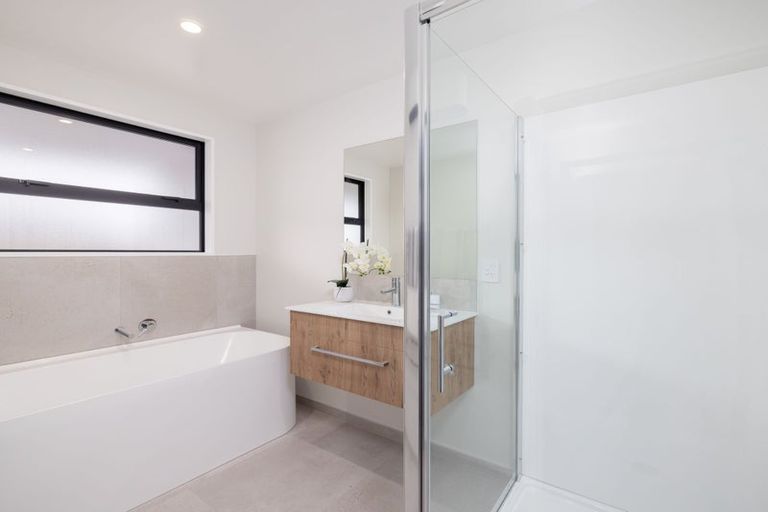 Photo of property in 118 Northmoor Boulevard, Rolleston, 7615