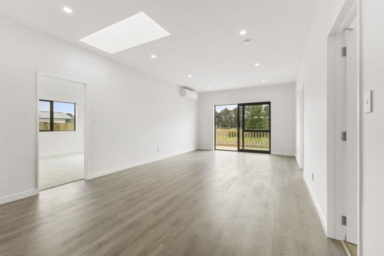 Photo of property in 36 Regis Park Drive, Pukekohe, 2120