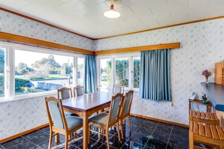 Photo of property in 290 Clifton Road, Te Awanga, 4102