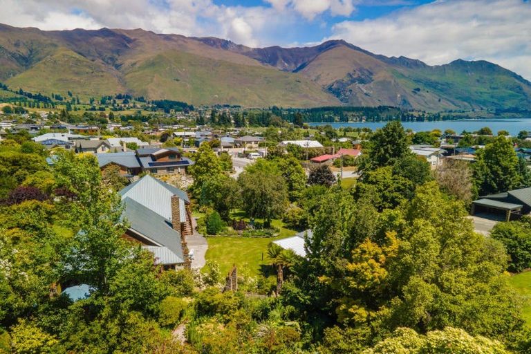 Photo of property in 36 Warren Street, Wanaka, 9305