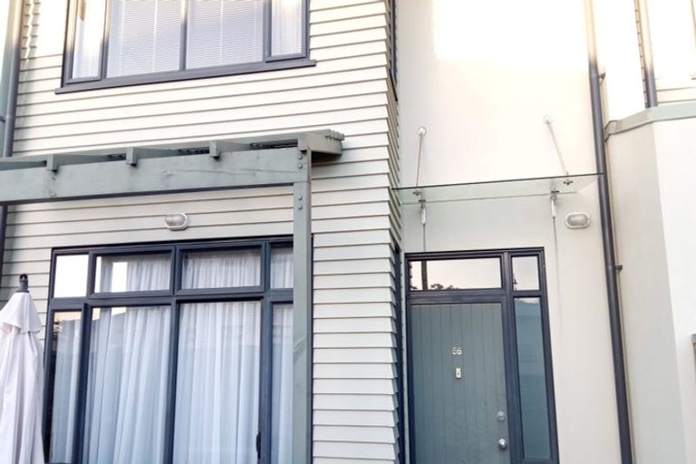 Photo of property in 55/2 Armoy Drive, East Tamaki, Auckland, 2016