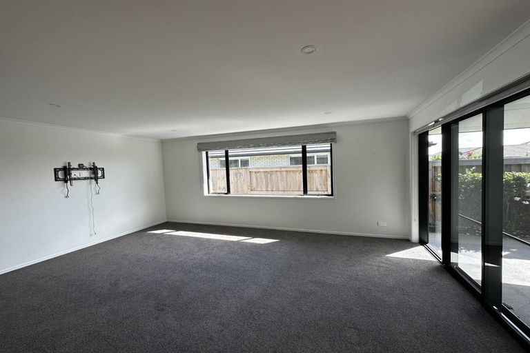 Photo of property in 14 Kahukaka Road, One Tree Point, 0118