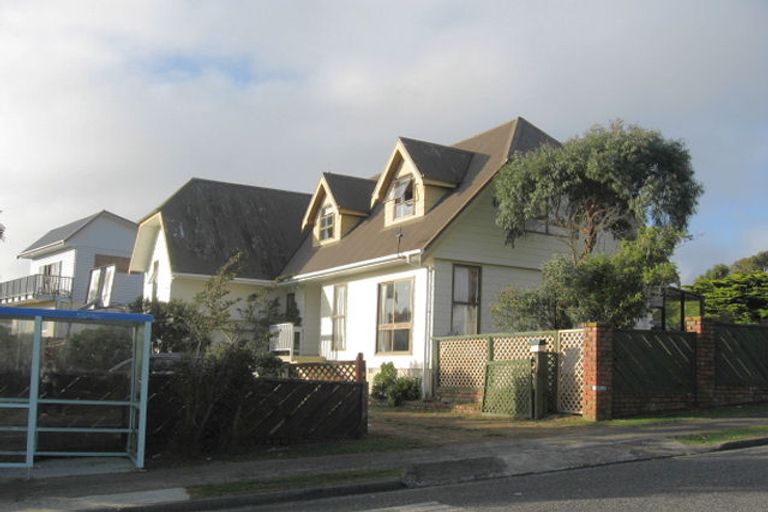 Photo of property in 27 Mapplebeck Street, Titahi Bay, Porirua, 5022