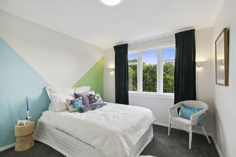 Photo of property in 5 Barrie Street, Johnsonville, Wellington, 6037