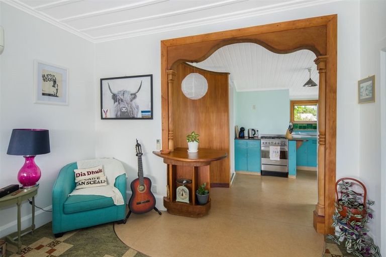 Photo of property in 176 Sutherland Road, Lyall Bay, Wellington, 6022