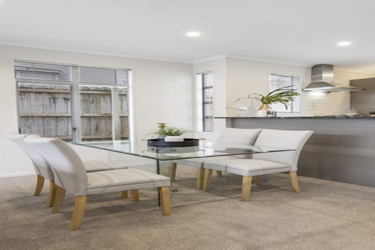 Photo of property in 115 Baverstock Road, Flat Bush, Auckland, 2016