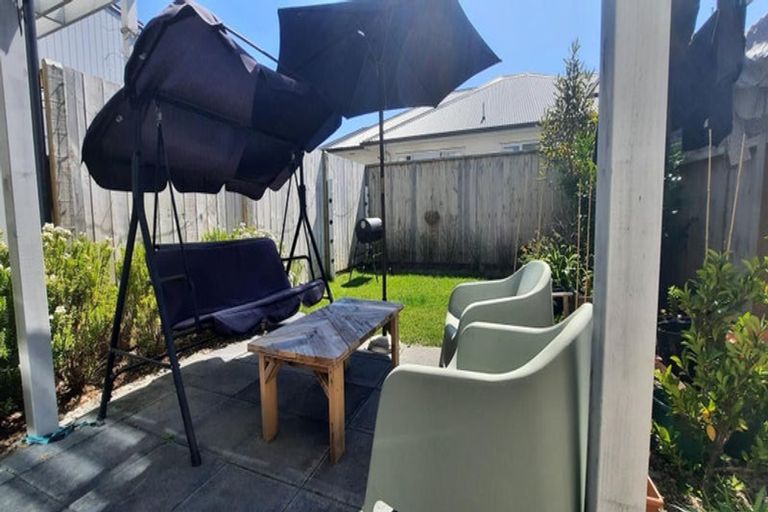 Photo of property in 14 Kauamo Close, Waiwhetu, Lower Hutt, 5010