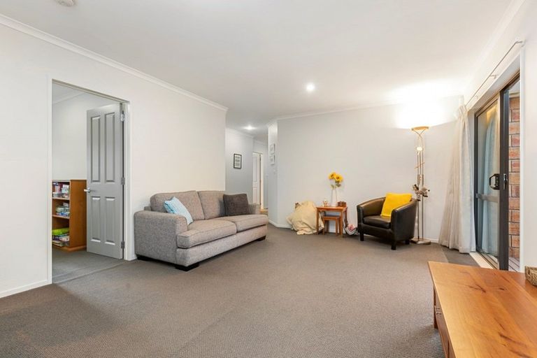 Photo of property in 8 Dumfries Place, Pyes Pa, Tauranga, 3112